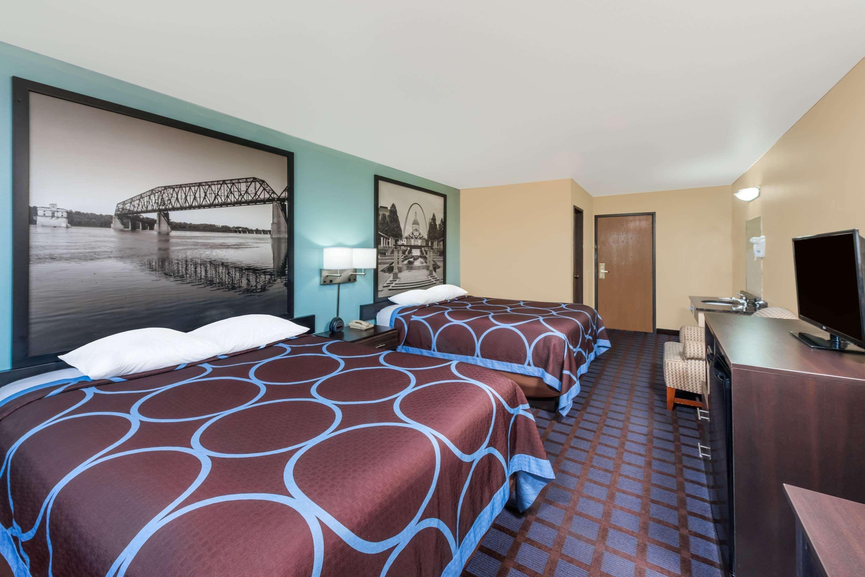 Super 8 by Wyndham Okawville Eksteriør billede
